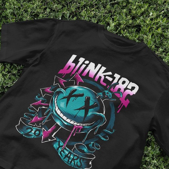 Rock Band T-shirt | Blink 182 Band T-Shirt Vintage 20 Years Music Tee - Picture 1 of 10